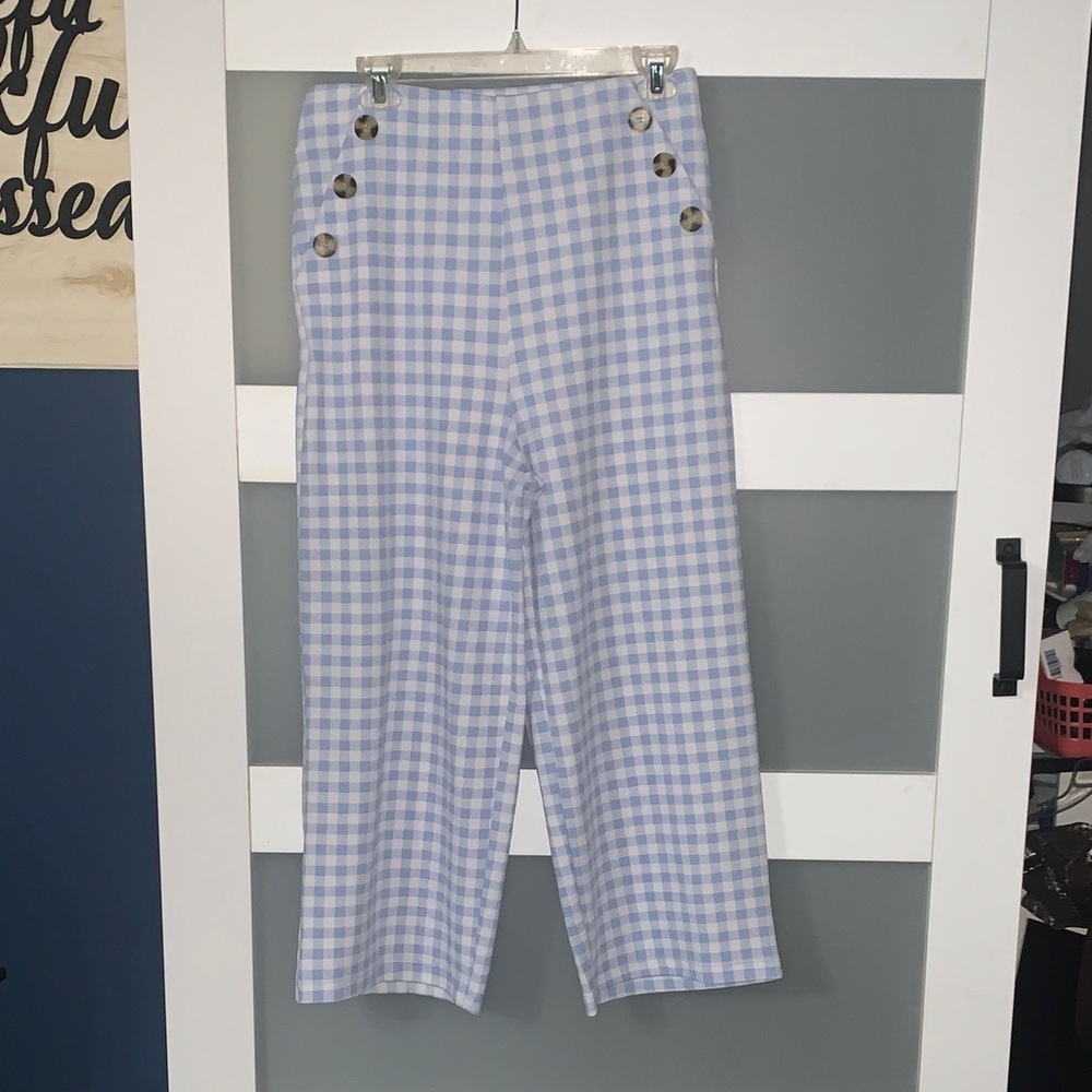Derek Heart Light Blue Checkered Capris